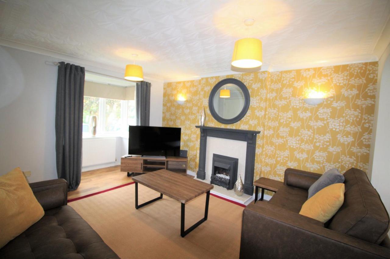 Doncaster - Warmsworth - Great Customer Feedback - 3 Bed Detached House - Private Garden & Parking Plus Garage - Quiet Cul De Sac Location - Dog Friendly - Fast Wifi - Close To Motorway Access Bagian luar foto